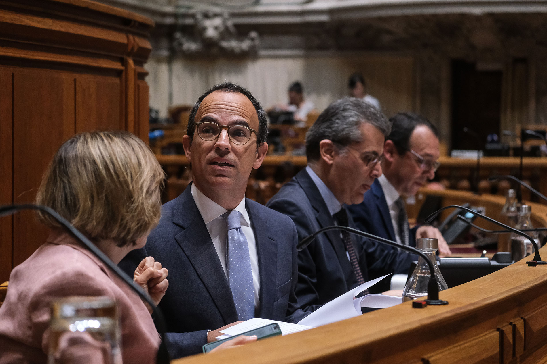 Foi assinado pela 1ª vez um contrato de serviço público