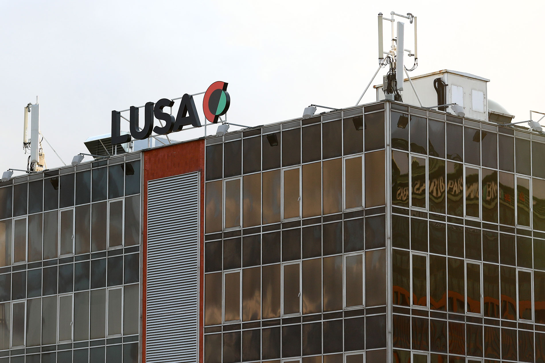 Iniciou-se, por parte do Estado, a aquisição das participações financeiras privadas da Lusa.