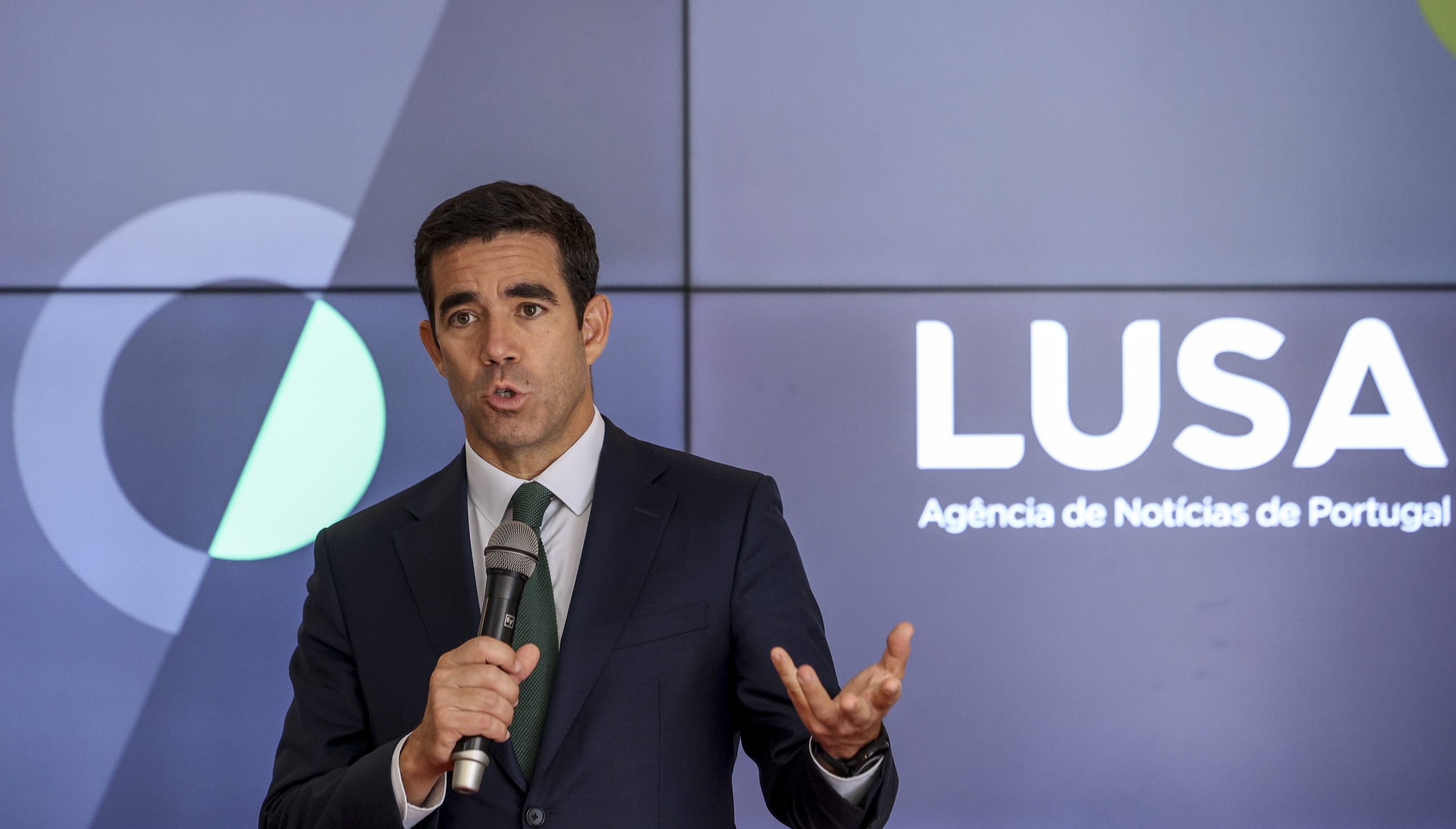 Aquisição, por parte do Estado português, da totalidade das participações financeiras da Lusa.